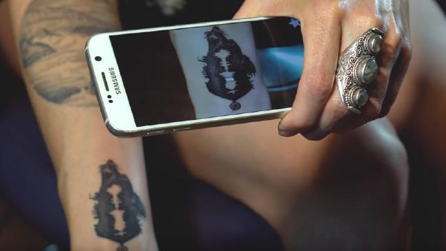 Tatuaggi ascoltabili con l'app Skin Motion