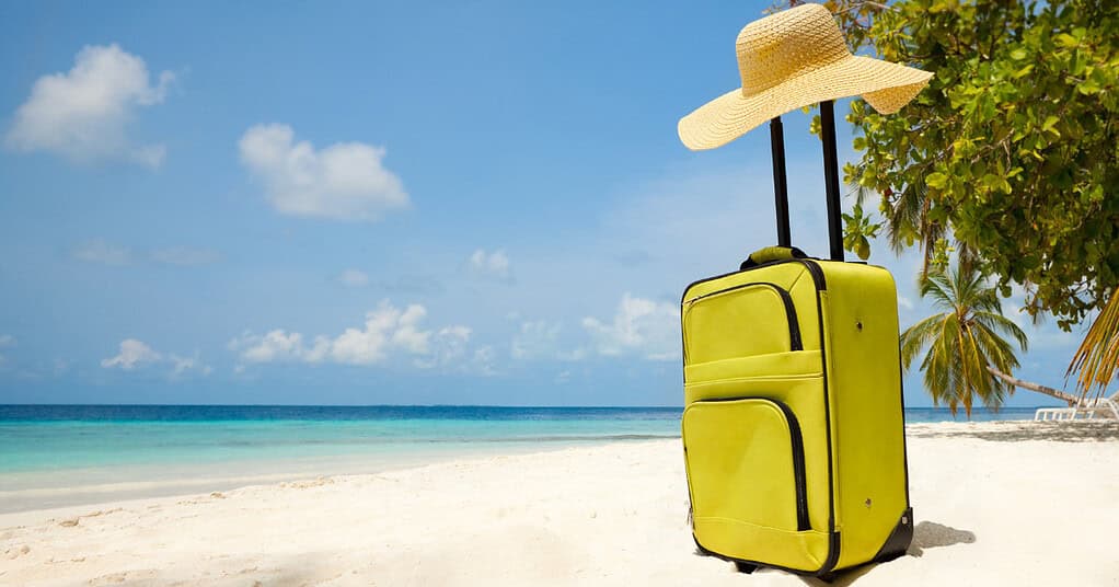 Come Prenotare le Vacanze Online: Una Guida Completa